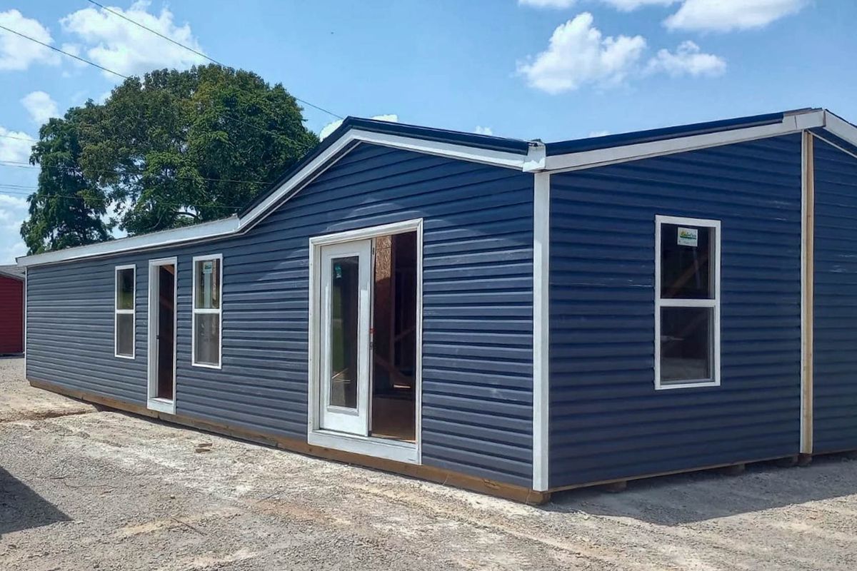Double-Wide Tiny Home Shell — photo 3