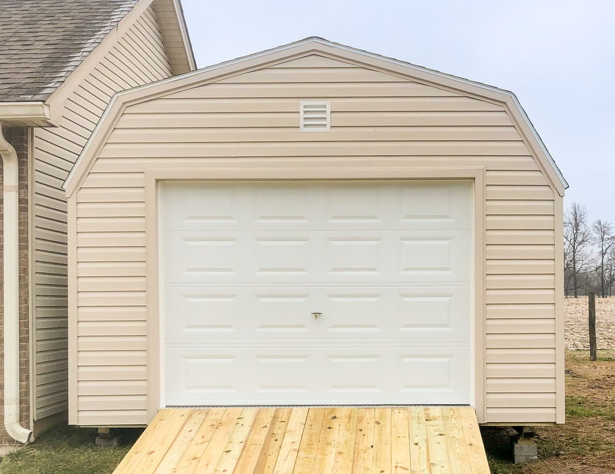 Single-Car Garage — photo 5