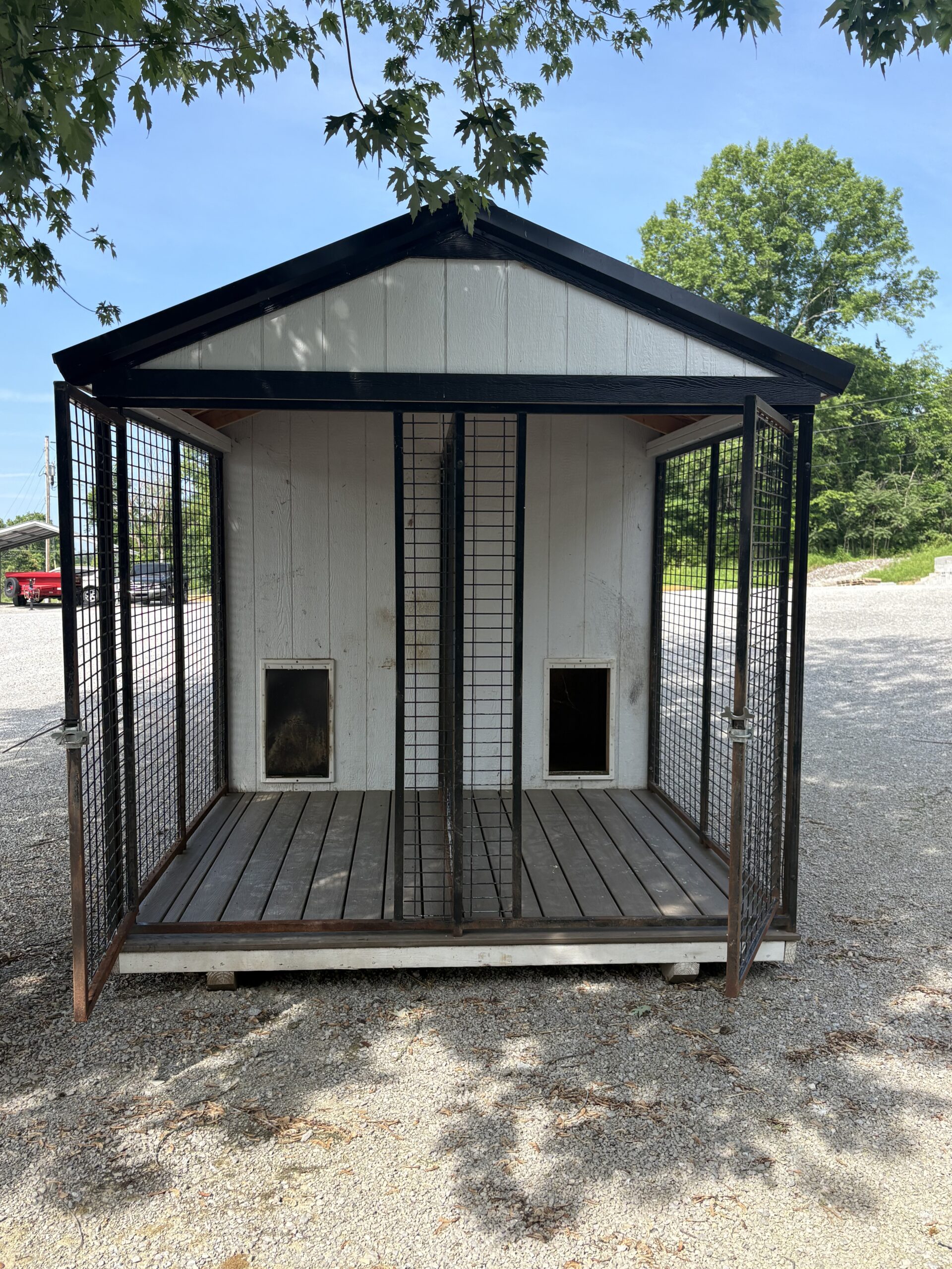 8x12 Dog Kennel - Image 3