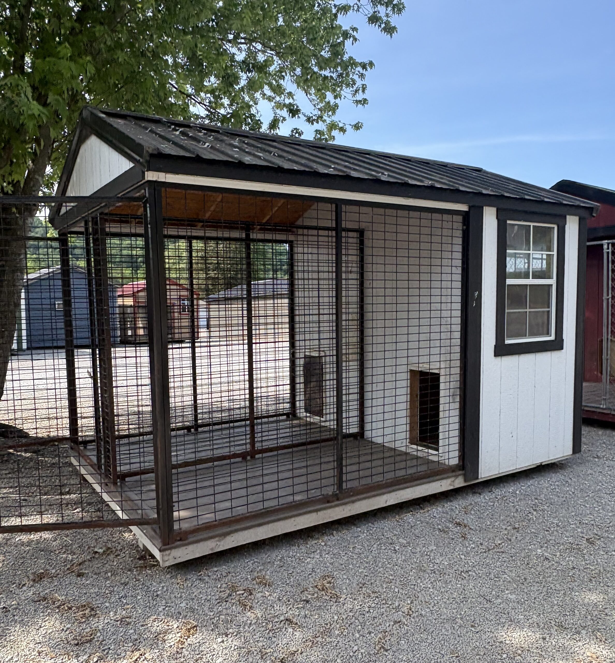 8x12 Dog Kennel - Image 4